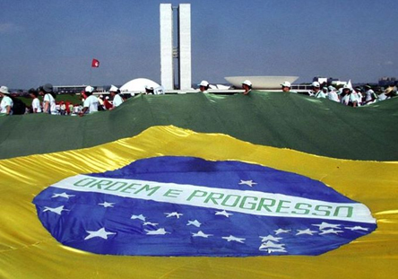 Bandeira-do-Brasil-em-Braslia