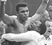 muhammad ali comemorando vitria