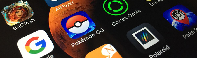 display de um smartphone focando o app do pokmon go