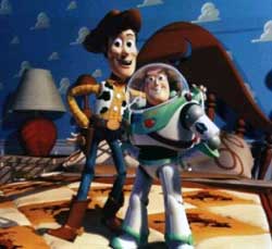 Cenas-de-dois-personagens-de-Toy-Story-abracados