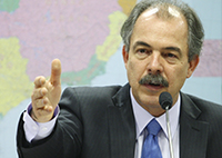 ministro da educao Aloisio Mercadante