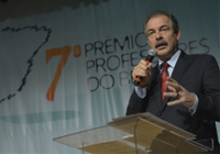 Foto do ministro Aloizio Mercadante durante entrega dos prmios. Crdito: Agncia Brasil